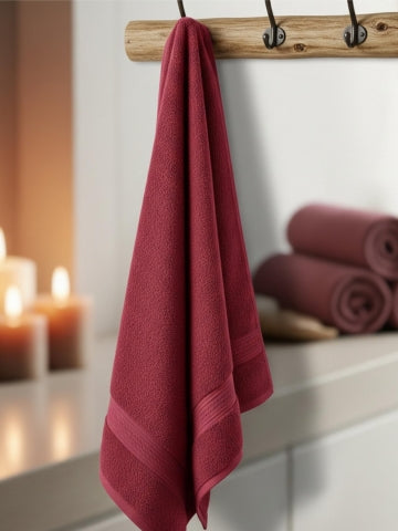Crimson Comfort Bath Towel – 100% Cotton